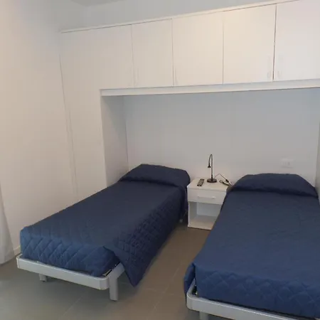 Ferienhaus Fuer 9 Personen Ca 100 Qm In Bibione, Adriakueste Italien Und Umgebung - B63270 度假居