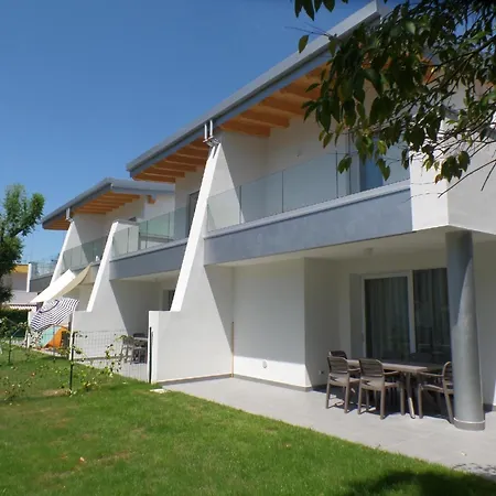 Nyaraló Ferienhaus Fuer 9 Personen Ca 100 Qm In Bibione, Adriakueste Italien Und Umgebung - B63270 Bibione